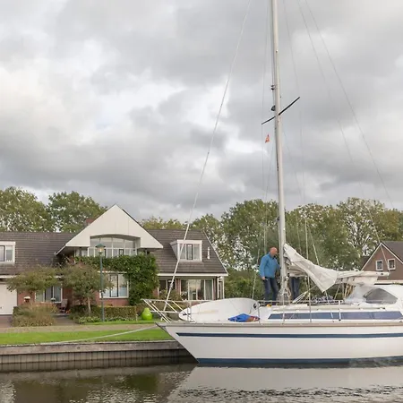 Gastenverblijf Villa Buitenplaats Wergea Contactloos Inchecken Naarderburen Exterior photo
