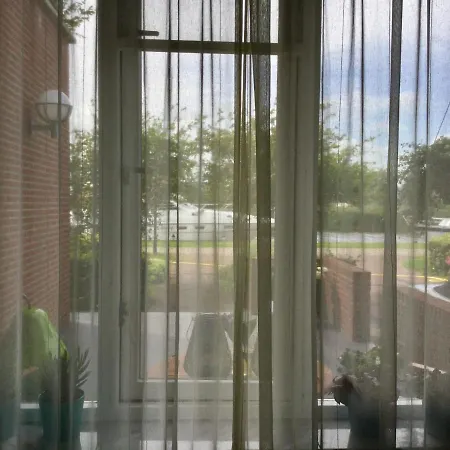 Gastenverblijf Villa Buitenplaats Wergea Contactloos Inchecken Naarderburen Exterior photo