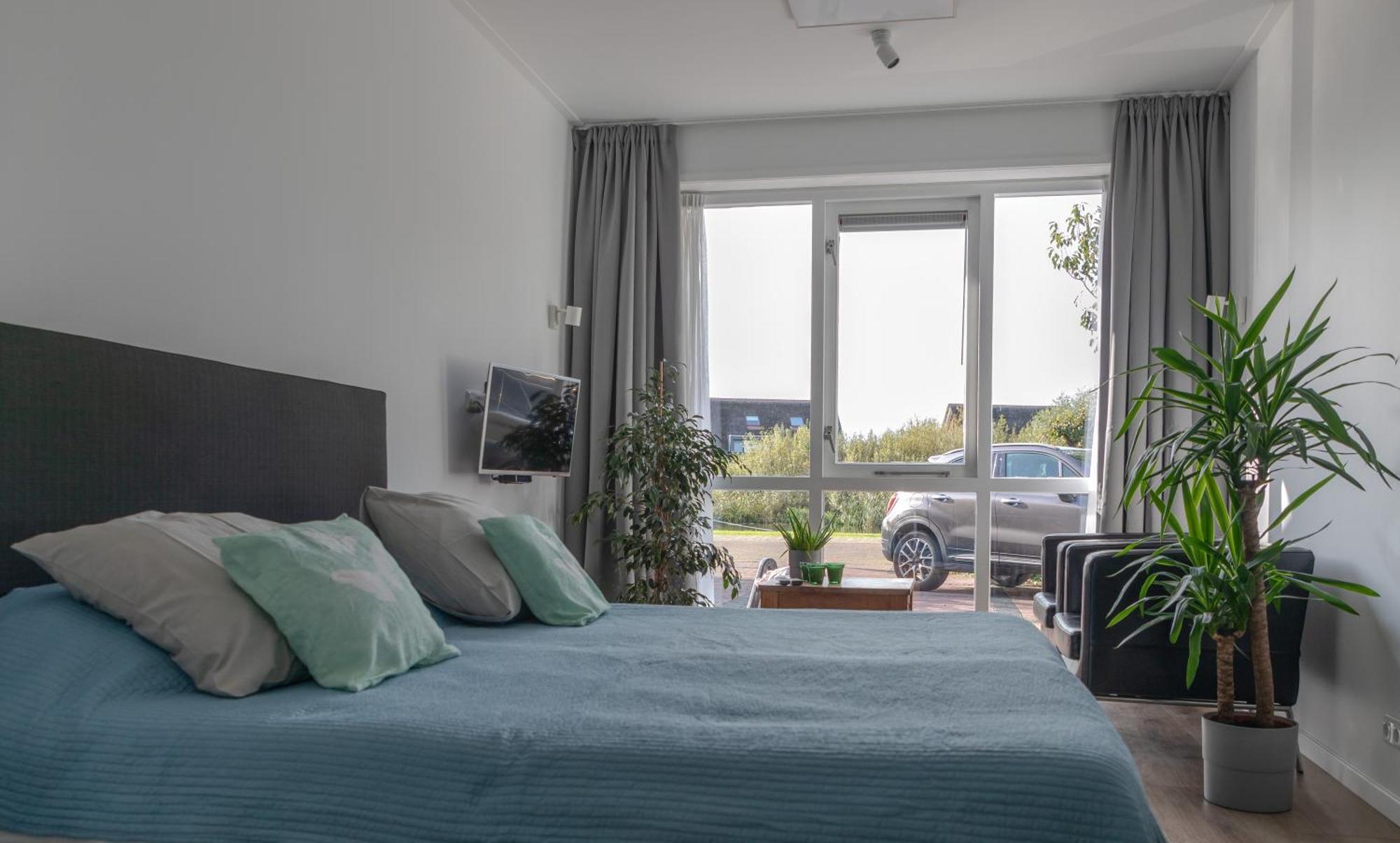 Buitenplaats Wergea Contactloos Inchecken Séjour chez l'habitant Naarderburen